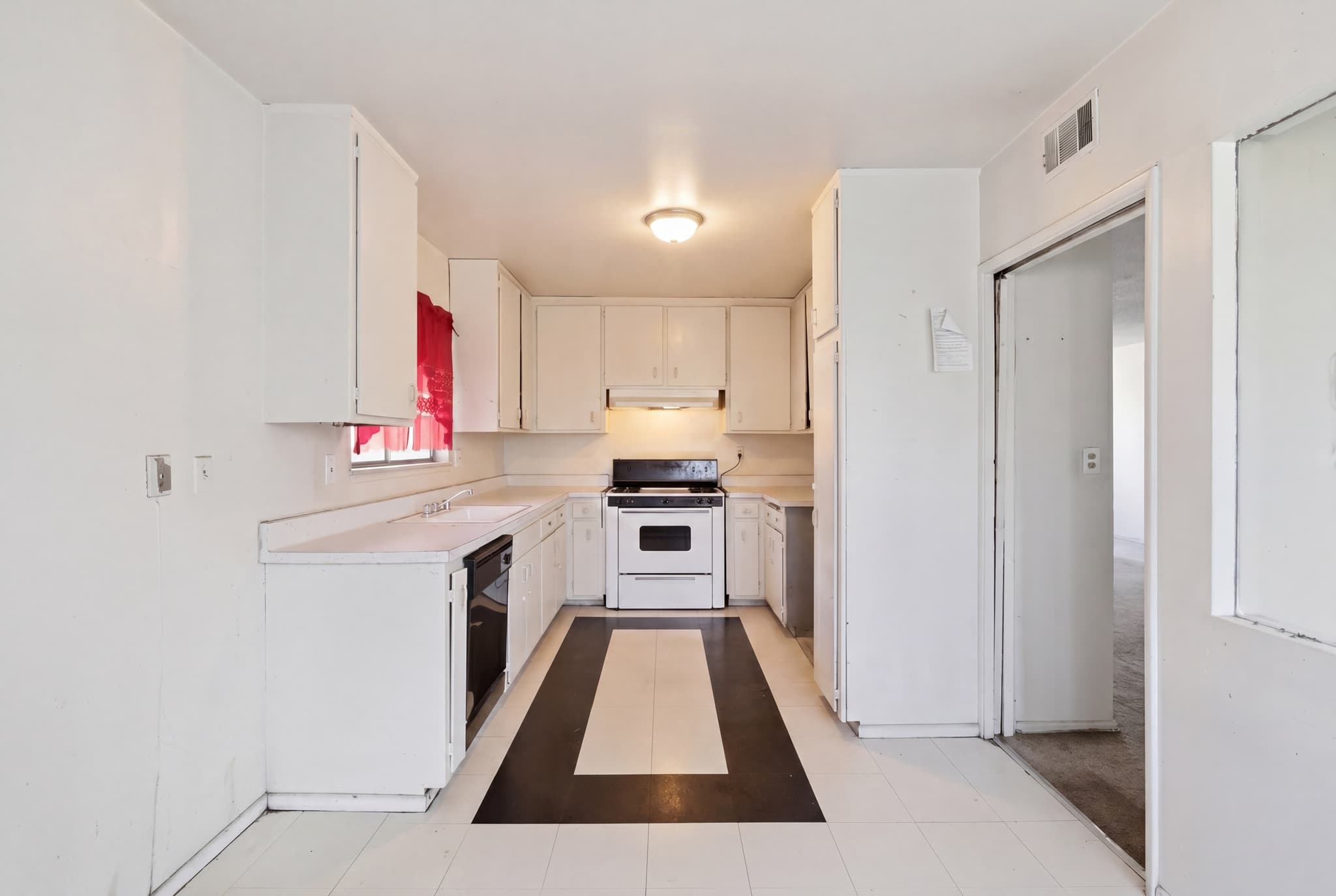 18611 Clark Street - Image 13